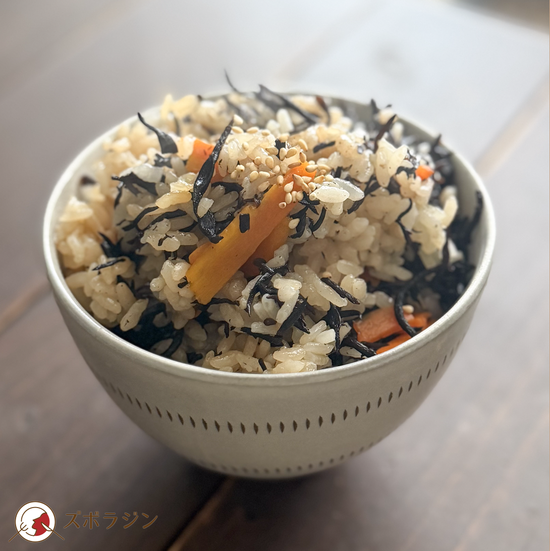 ひじきと人参の炊き込みご飯